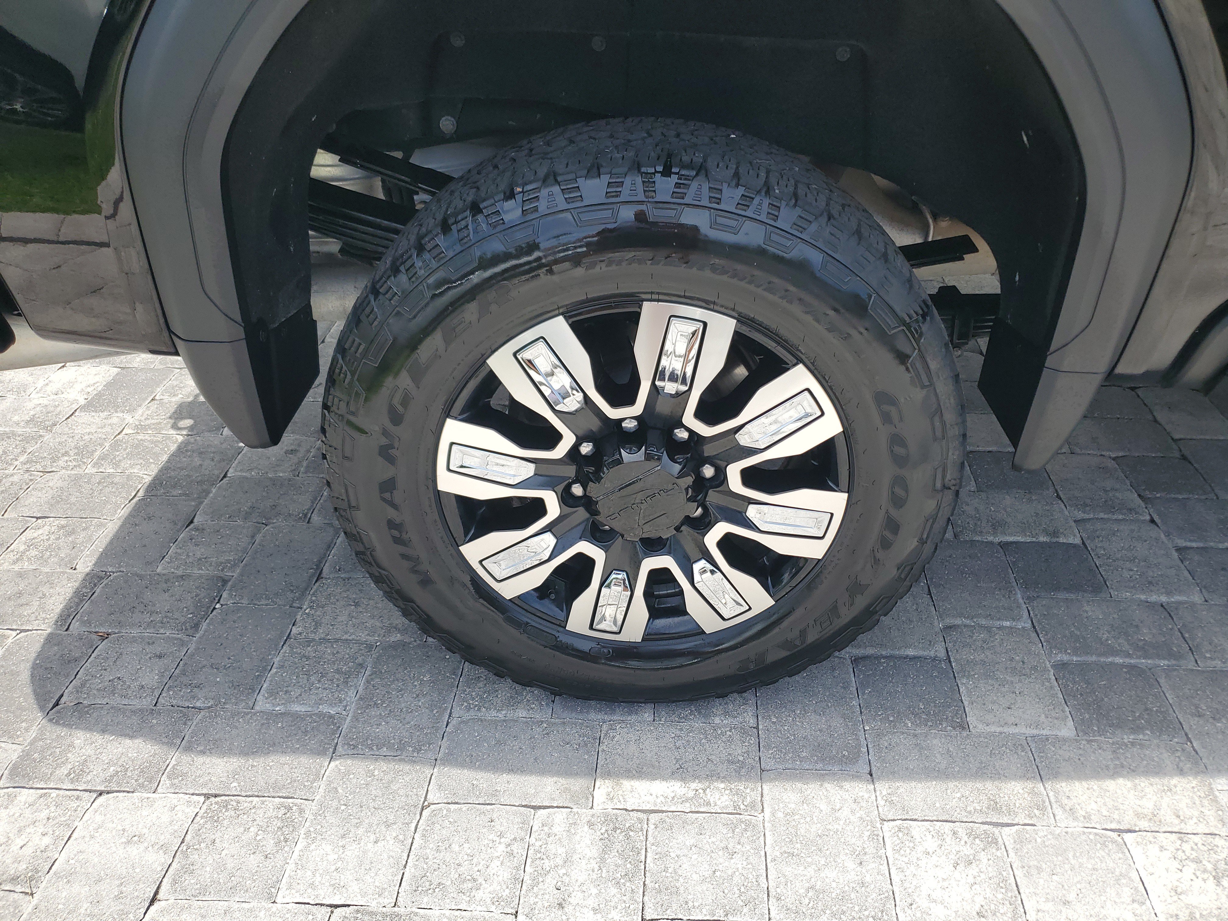 Certified 2025 GMC Sierra 2500 Denali w/ Denali Reserve Package AWD/4WD image 7