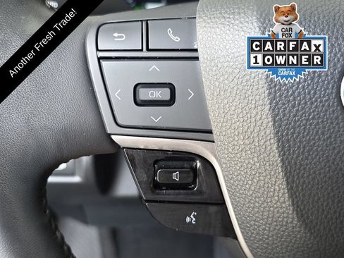 Used 2025 Toyota Camry XLE FWD image 25