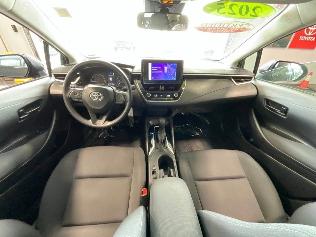 Certified 2025 Toyota Corolla LE FWD image 7