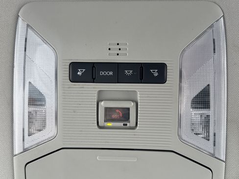 Used 2023 Toyota RAV4 LE FWD image 15