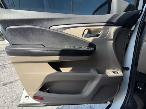 Used 2021 Honda Pilot EX image 20