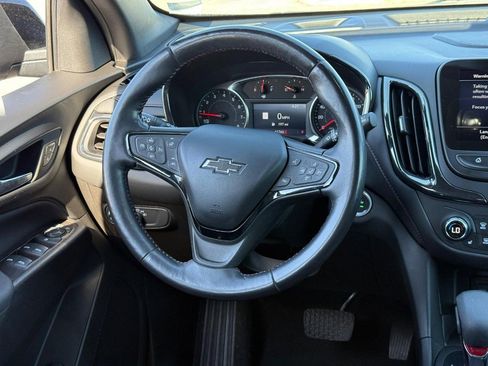 Used 2022 Chevrolet Equinox RS w/ RS Leather Package FWD image 13