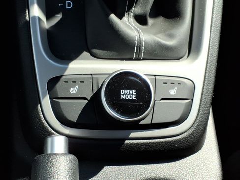 New 2026 Hyundai Venue SEL FWD image 13