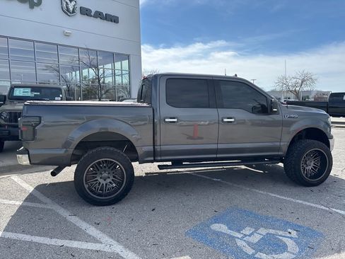 Used 2018 Ford F150 XLT w/ Equipment Group 302A Luxury image 31