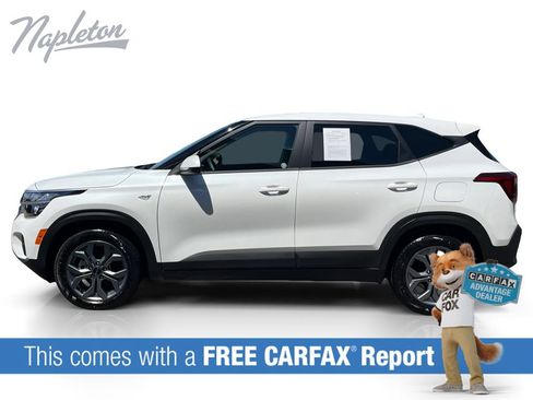 Used 2026 Kia Seltos LX FWD image 2