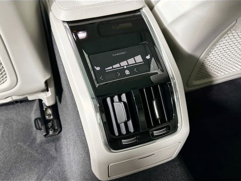 New 2025 Volvo S90 B6 Plus image 27