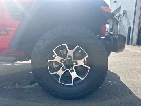 Used 2021 Jeep Wrangler Unlimited Rubicon AWD/4WD image 12