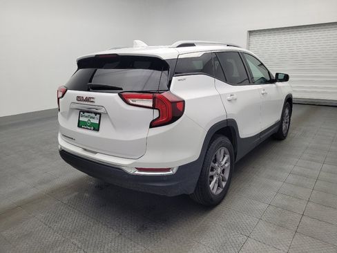 Used 2024 GMC Terrain SLT image 9