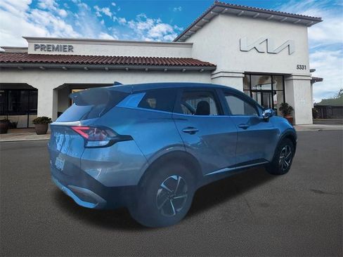 Certified 2025 Kia Sportage LX image 7