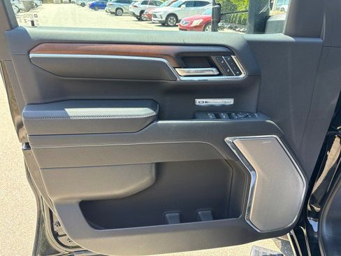Used 2024 GMC Sierra 1500 Denali w/ Denali Reserve Package AWD/4WD image 18