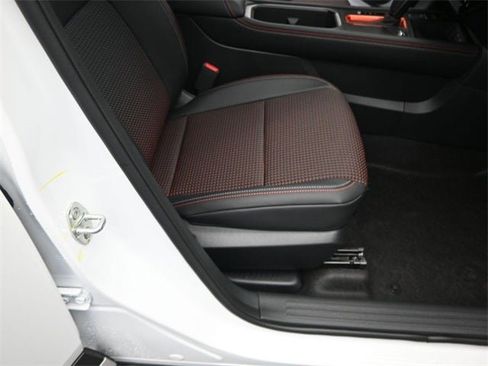 New 2026 Nissan Kicks SR w/ SR Premium Package image 40