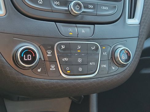 Used 2023 Chevrolet Malibu LT image 27