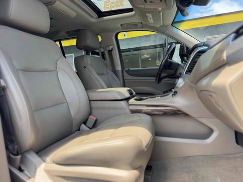 Used 2019 GMC Yukon SLT w/ Open Road Package image 17
