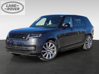New 2025 Land Rover Range Rover Long Wheelbase SE