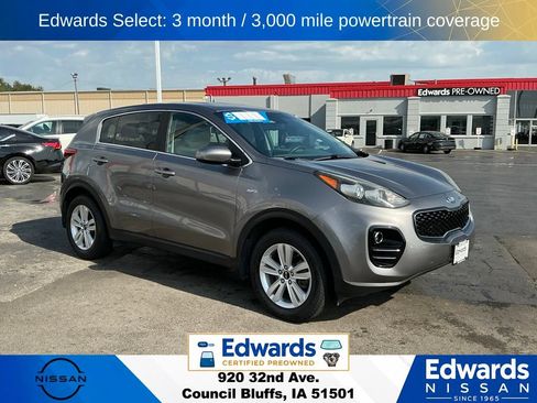 Used 2018 Kia Sportage LX AWD/4WD image 2