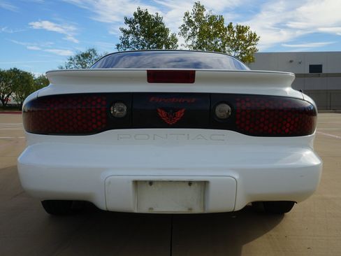 Used 1998 Pontiac Firebird Formula w/ Opt Pkg image 12