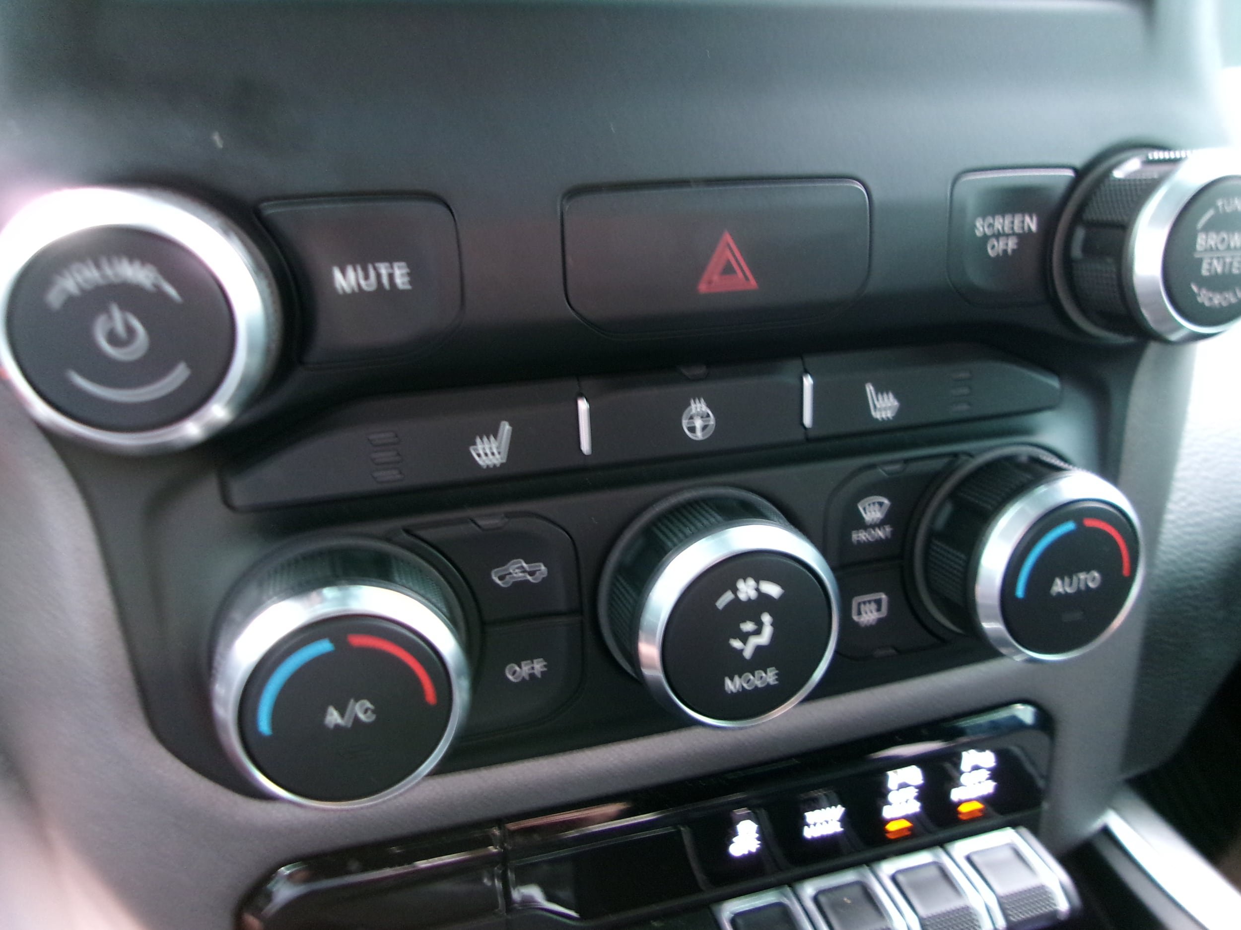 Used 2021 RAM 1500 Big Horn AWD/4WD image 11
