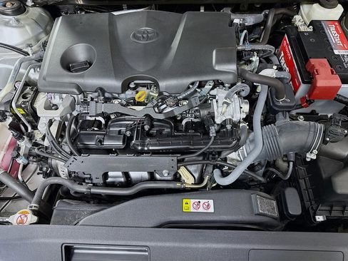 Certified 2022 Toyota Camry SE image 30