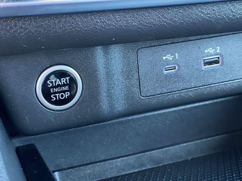 Used 2023 Nissan Rogue SV w/ SV Premium B Package image 43