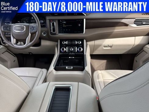 Used 2024 GMC Yukon Denali w/ Denali Reserve Package AWD/4WD image 12