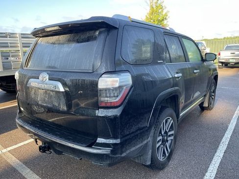 Used 2024 Toyota 4Runner Limited AWD/4WD image 8