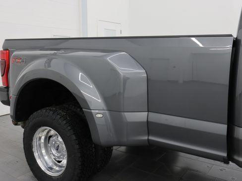 Used 2022 Ford F350 Platinum image 29