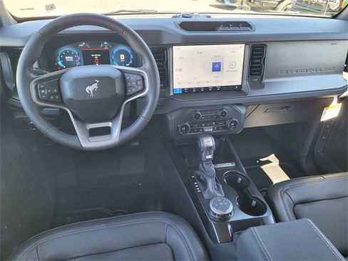 New 2025 Ford Bronco Big Bend w/ Black Diamond Package image 7