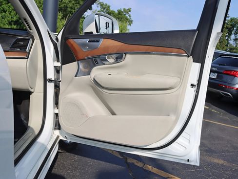 Used 2017 Volvo XC90 T6 Inscription w/ Vision Package AWD/4WD image 37
