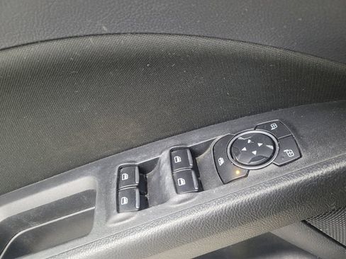 Used 2019 Ford Fusion SE image 27