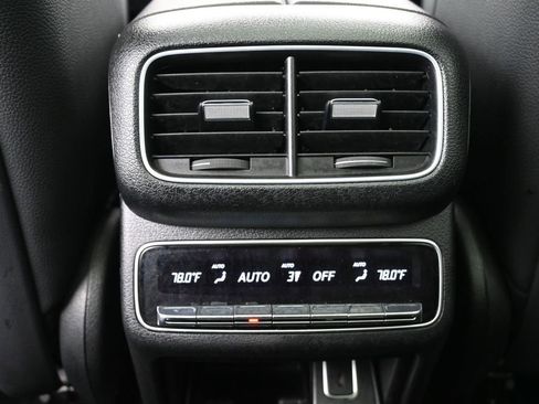 Used 2022 Mercedes-Benz GLS 450 4MATIC image 21