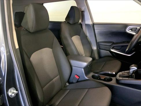 Used 2024 Kia Soul LX w/ Option Group 015 image 7