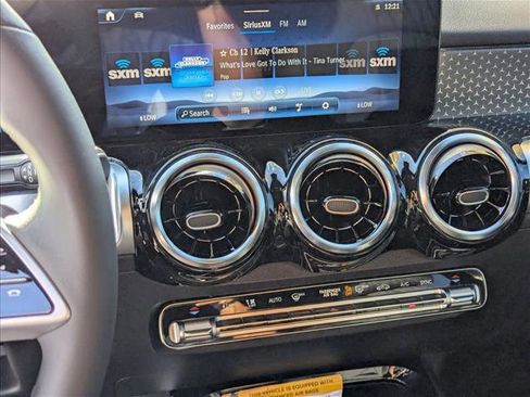 New 2026 Mercedes-Benz GLB 250 image 12