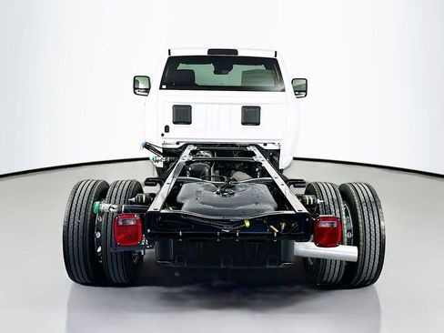 New 2026 RAM 4500 Tradesman RWD image 5