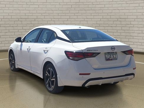Certified 2025 Nissan Sentra SV FWD image 7