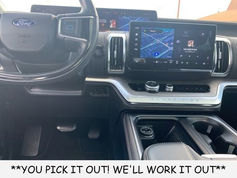 Used 2025 Ford Expedition Platinum AWD/4WD image 27