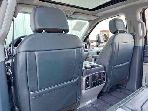 Used 2022 Ford F450 Limited w/ FX4 Off-Road Package image 42