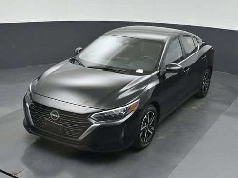 Used 2025 Nissan Sentra SV FWD image 41
