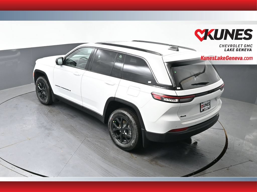Used 2026 Jeep Grand Cherokee Altitude AWD/4WD image 40