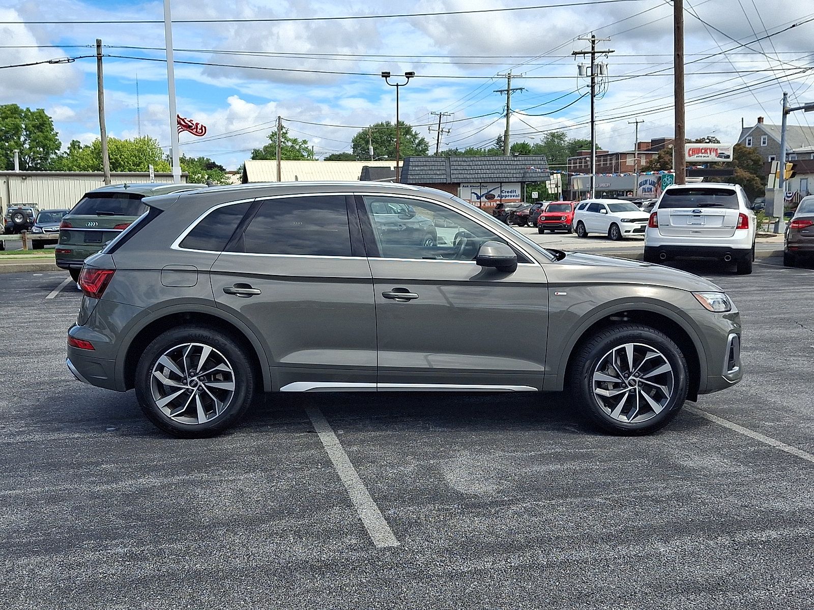 Used 2023 Audi Q5 2.0T Premium Plus w/ Premium Plus Package AWD/4WD image 7