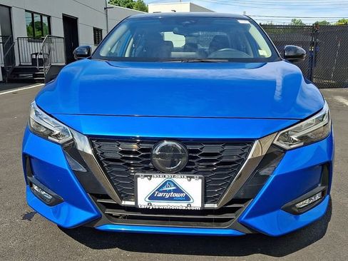 Used 2023 Nissan Sentra SR FWD image 2