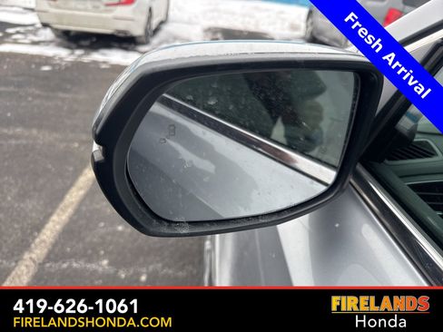 Used 2017 Honda CR-V EX image 10