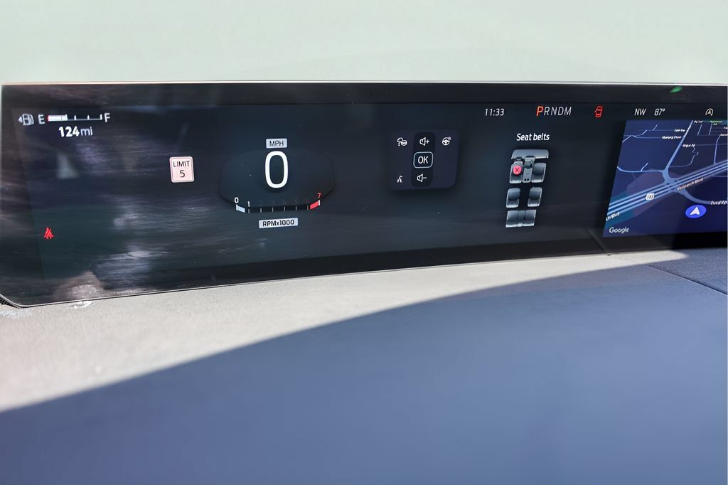 Used 2025 Ford Expedition Tremor AWD/4WD image 14