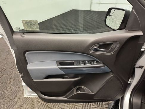 Used 2015 Chevrolet Colorado Z71 image 17