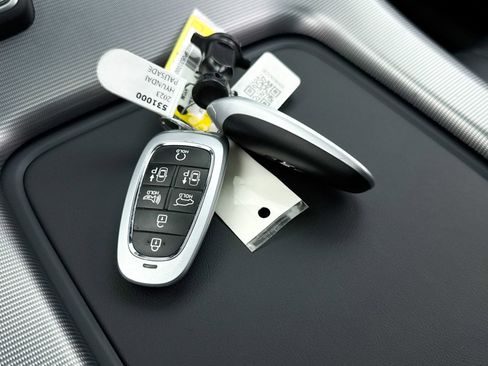 Used 2023 Hyundai Palisade Calligraphy image 42