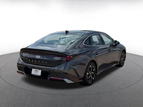 Used 2025 Hyundai Sonata SEL FWD image 11