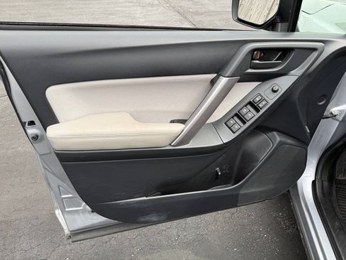 Used 2016 Subaru Forester 2.5i Premium w/ Protection Package #1 AWD/4WD image 47