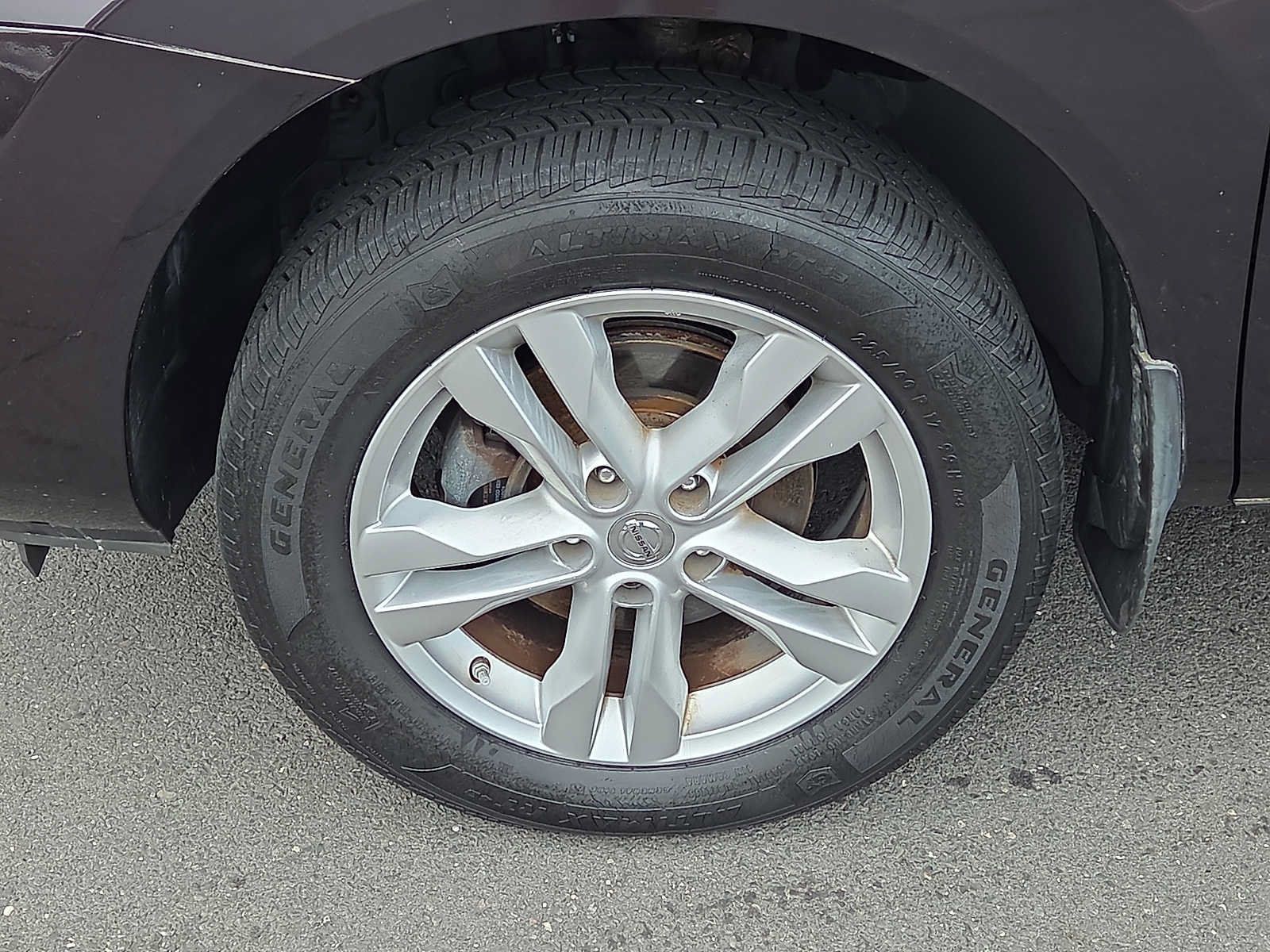 Used 2013 Nissan Rogue SV AWD/4WD image 8
