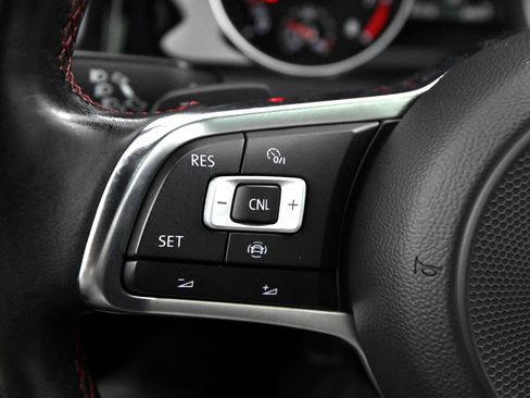 Used 2021 Volkswagen GTI SE image 32