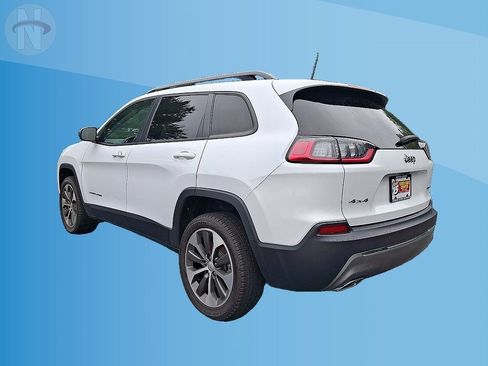 Used 2022 Jeep Cherokee Limited w/ Elite Package AWD/4WD image 11