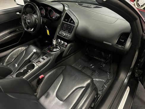 Used 2015 Audi R8 V8 w/ Full Leather Package AWD/4WD image 15